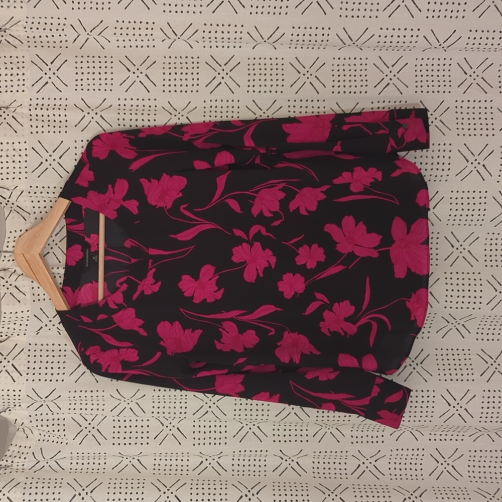Banana Republic Light-weight Blouse